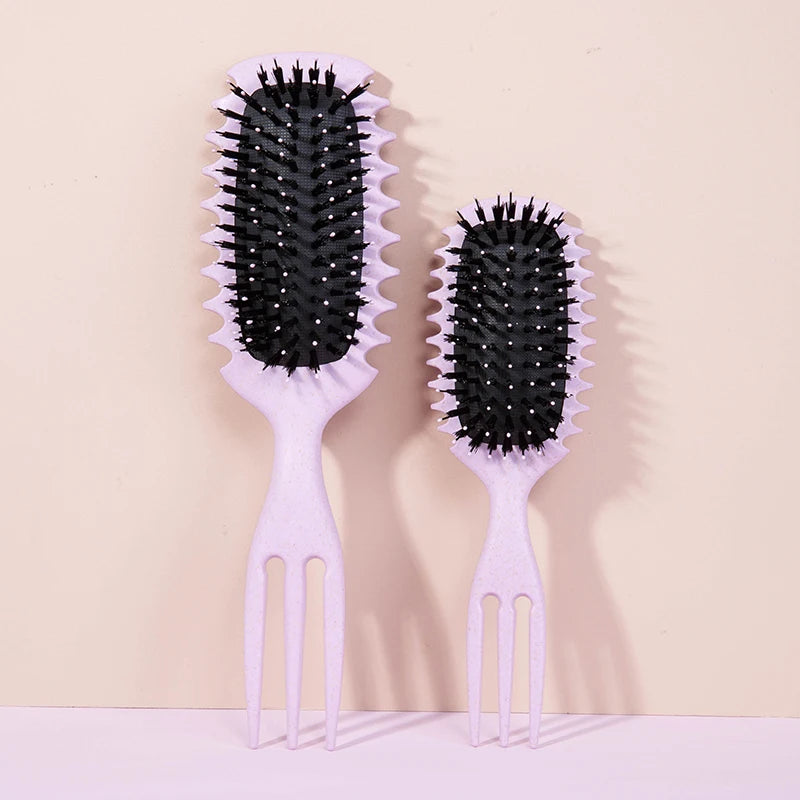 Brosse coiffante pour cheveux bouclés Candy Bursh: boucles définies sur cheveux mouillés, poils en Nylon, peigne démêlant et volumateur pour tous les types de cheveux, 1 pièce