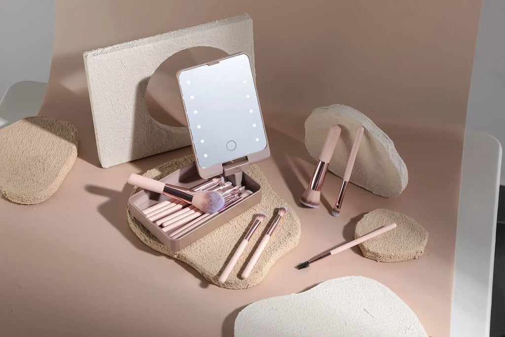 Ensemble de pinceaux de maquillage 14 pièces avec miroir éclairé, manche court Portable, lumière LED, Kit de pinceaux de maquillage rechargeables USB