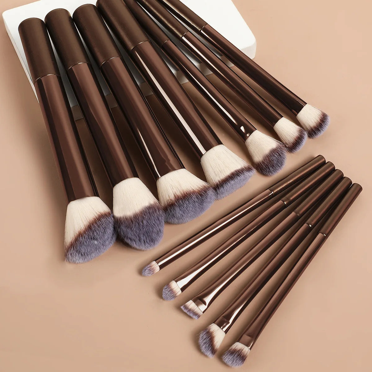 Ensemble de pinceaux de maquillage 12 pièces-pinceaux pour fond de teint, correcteur, fard à paupières et Blush pour le visage