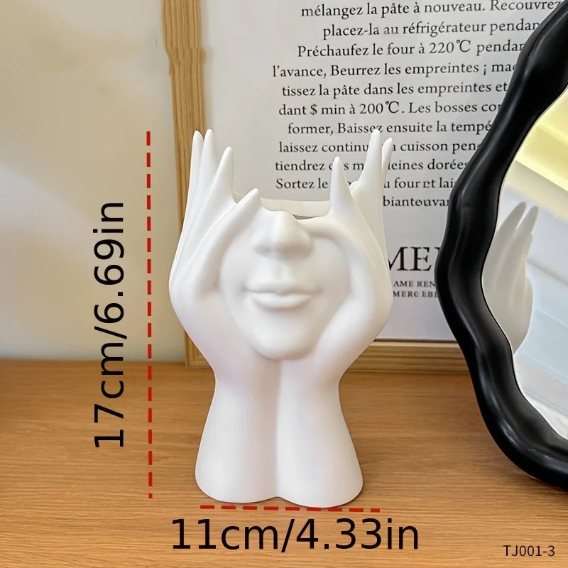 L'organisateur de maquillage est léger, portable et parfait pour une utilisation sur bureau et en salle de bain, un rangement de brosses et de cosmétiques